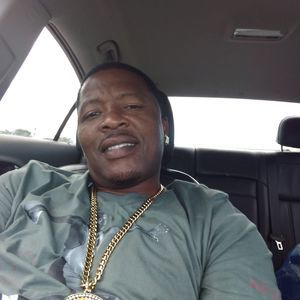 Meet your Posher, Leon